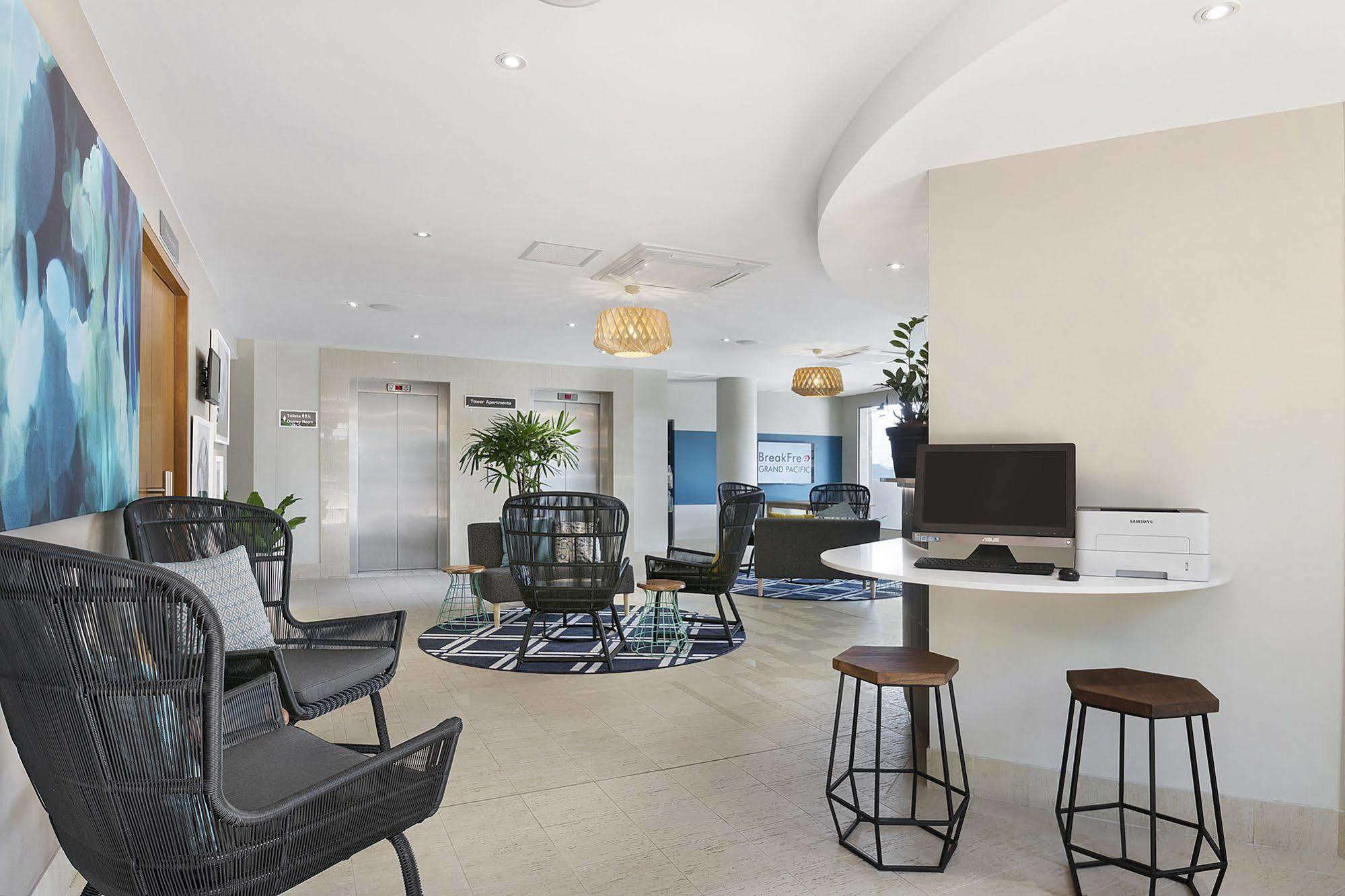 Breakfree Grand Pacific Aparthotel