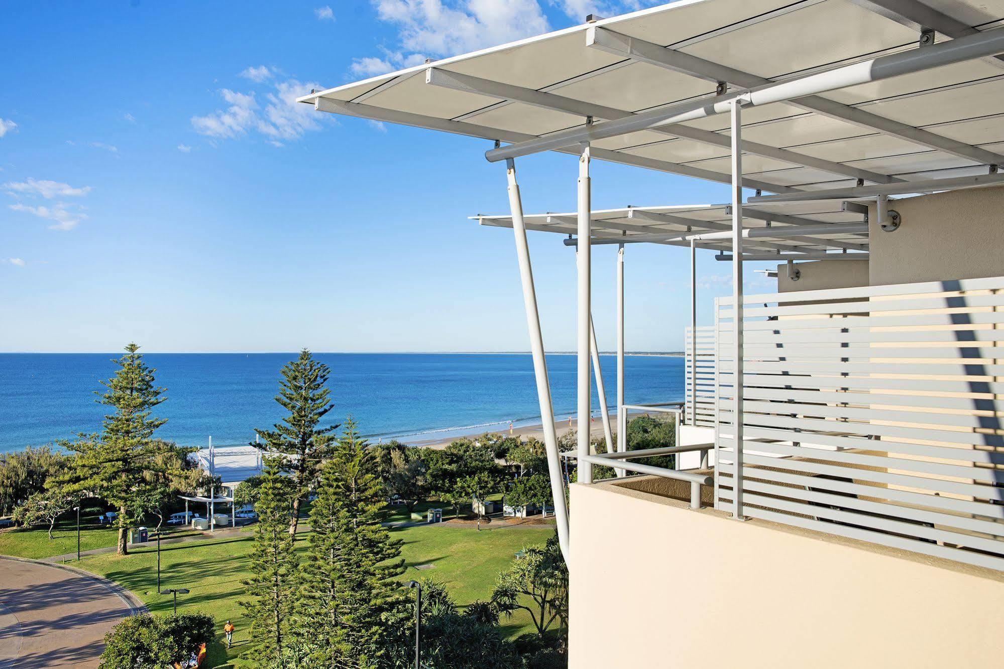 Ultiqa Shearwater Hotel 4*