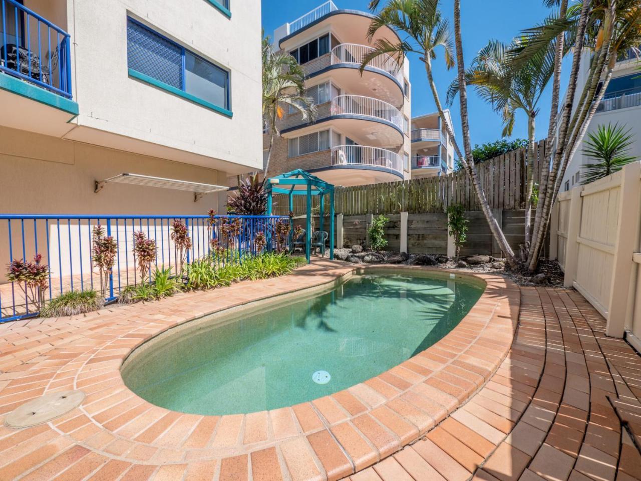 Jade Waters U4 5 Latona Ave Apartment *