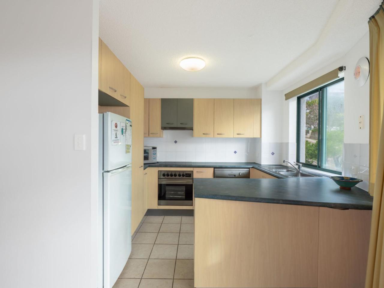 Apartment Ocean Crest Unit 4 22 Warne Tce Caloundra