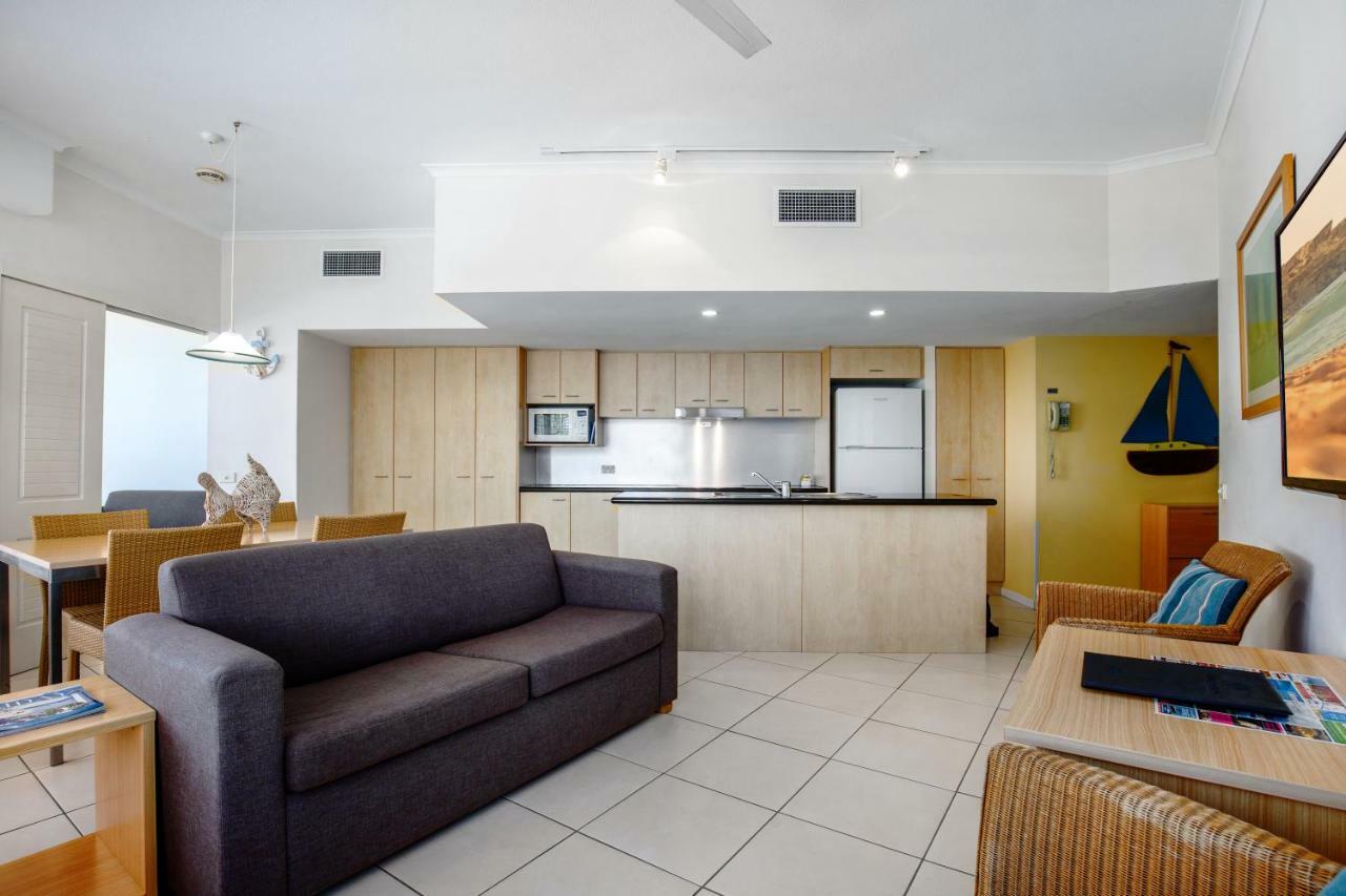 Rolling Surf Resort Caloundra