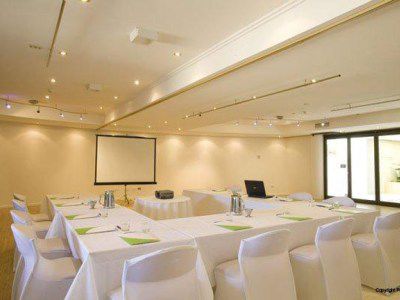 Hotel Ultiqa Shearwater 4*