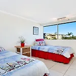 Wickham Point Unit 6 Kings Beach Qld