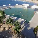 One Br Guesthouse With Private Courtyard Sleeps 4 People Pet Friendly 950 Metres From The Beach