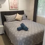 One Br Guesthouse With Private Courtyard Sleeps 4 People Pet Friendly 950 Metres From The Beach