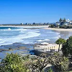 Kings Beach - Beachfront Bliss