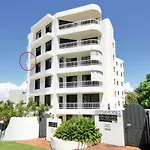 Oogarding, Unit 11 - 46 Warne Terrace