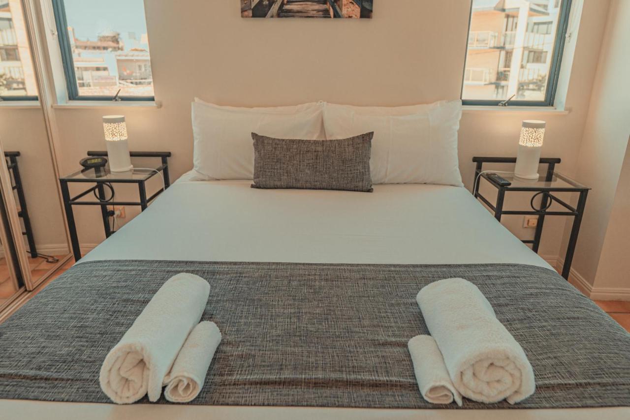 La Promenade Aparthotel