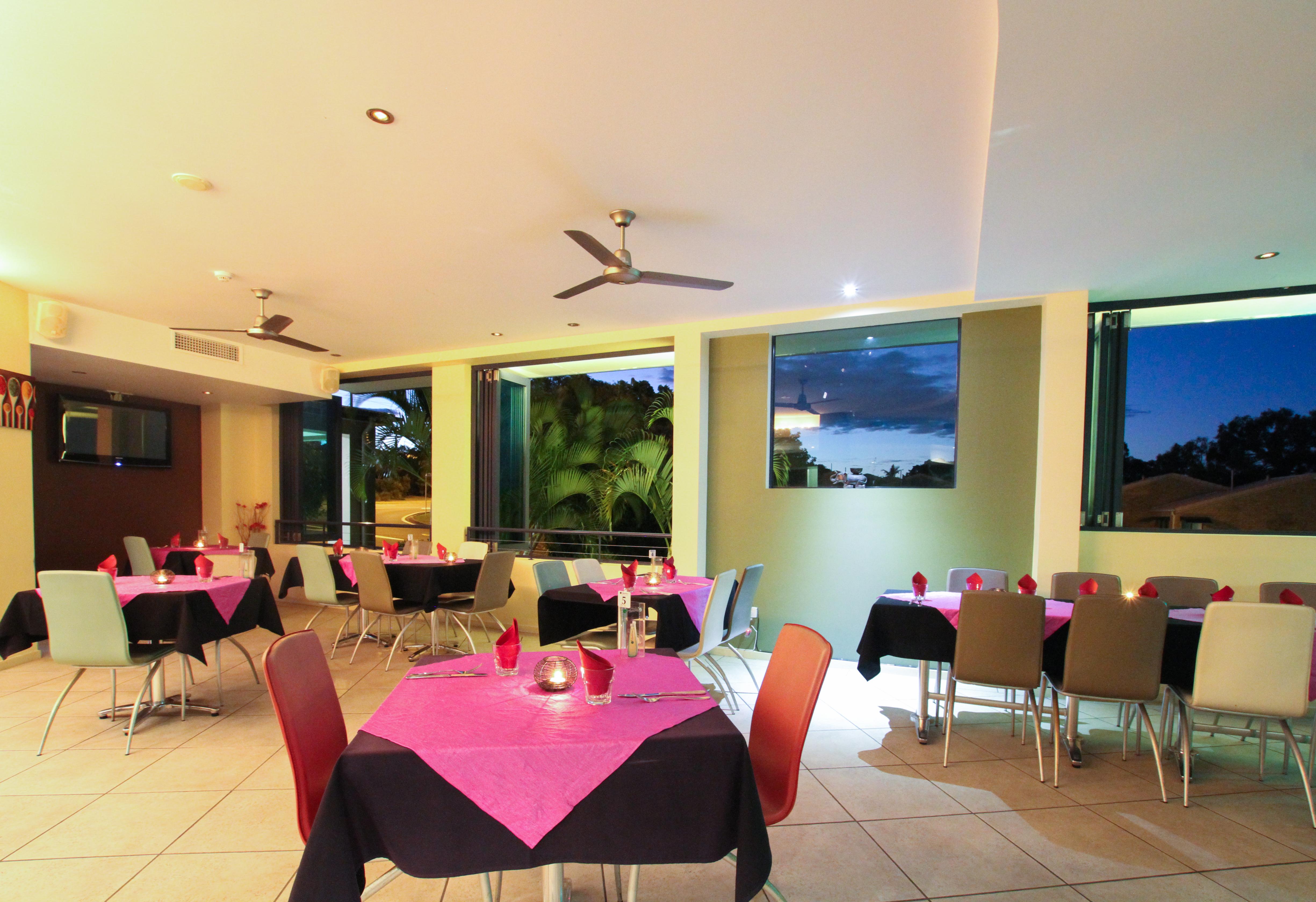 Official Aparthotel 4*