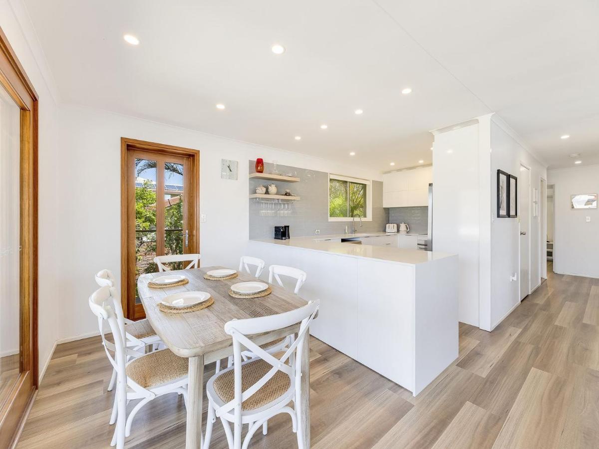 Holiday home 1 Rowell Street Battery Hill Qld *