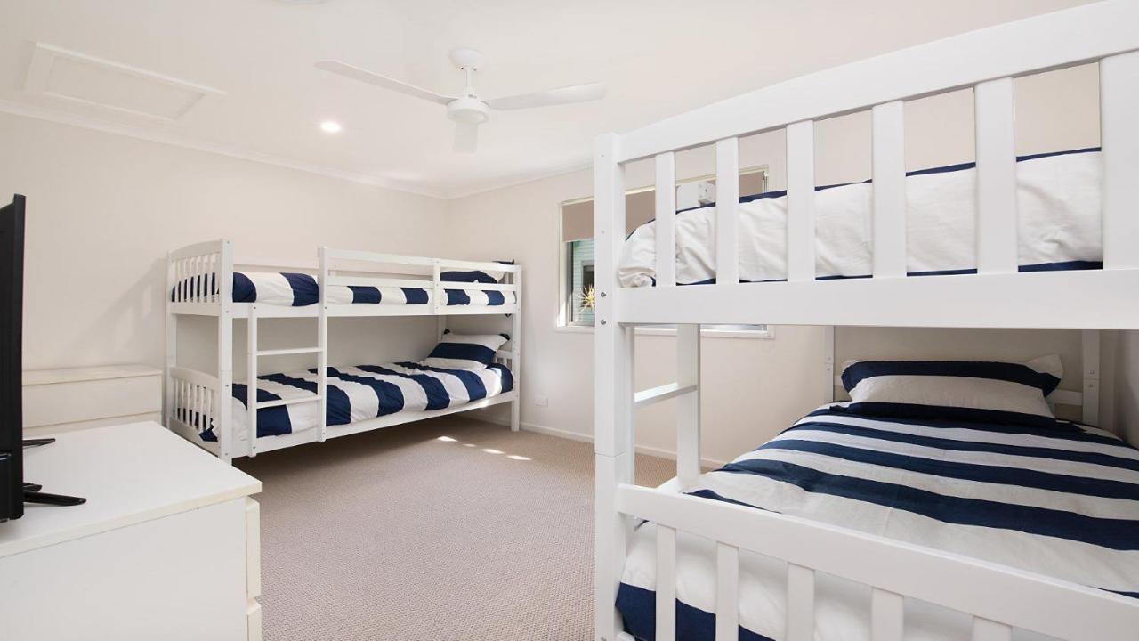 Holiday home 35 Moreton Parade Kings Qld *