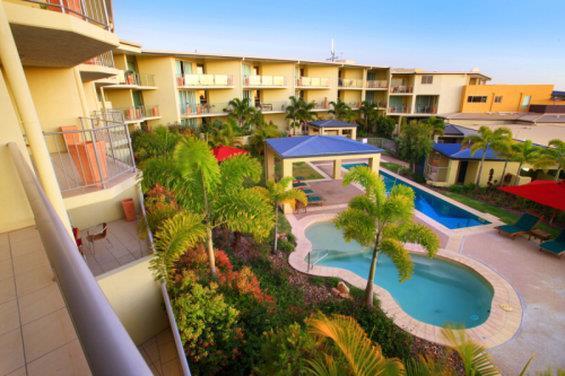 Official Aparthotel 4*