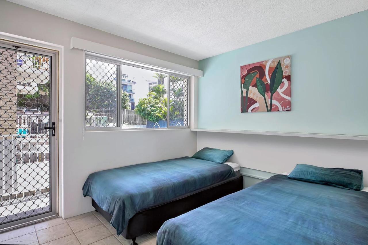 Apartment Beachcomber Unit 4 7 Dingle Ave *