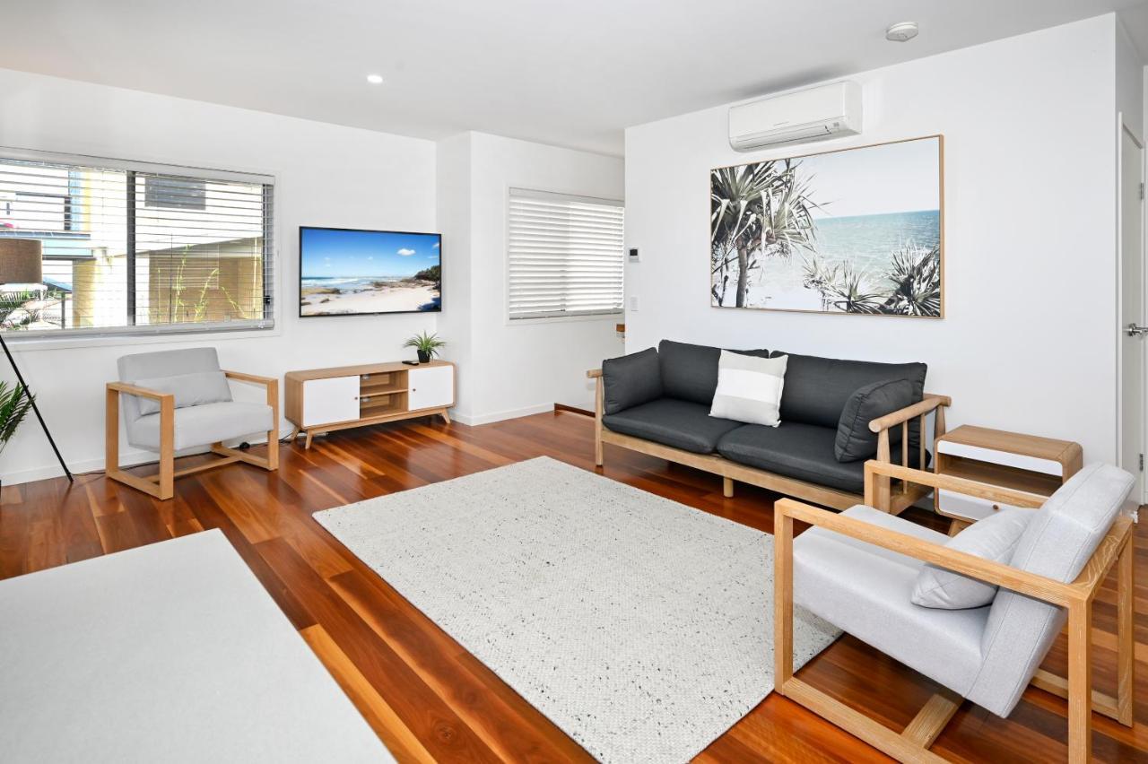 Spacious New 2 Bedroom Kings Townhouse Zf2