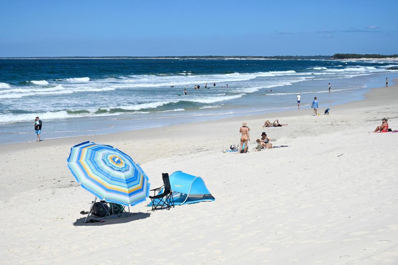 Spacious New 2 Bedroom Kings Townhouse Zf2 Caloundra