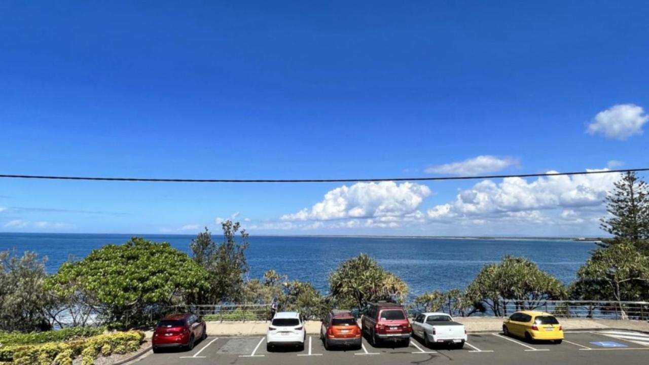 Waterfront, Excellent Ocean & Shipping Lane View Apartment Caloundra