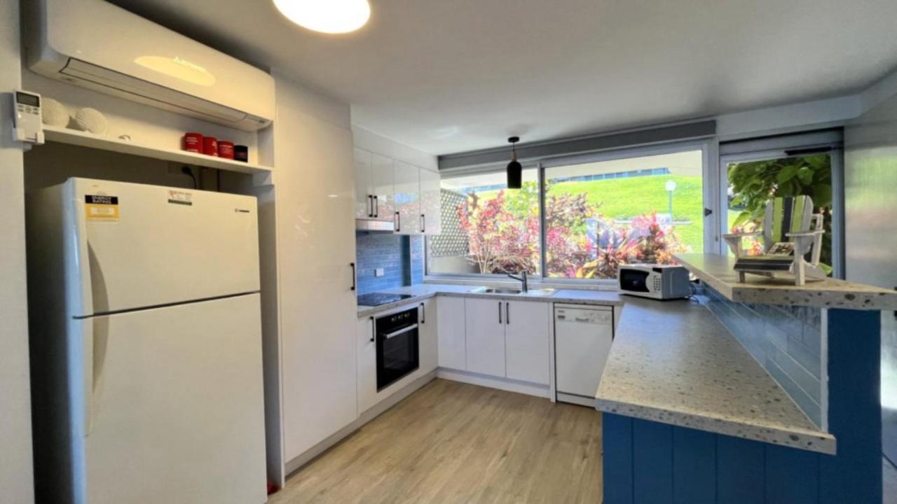 Waterfront, Excellent Ocean & Shipping Lane View Apartment