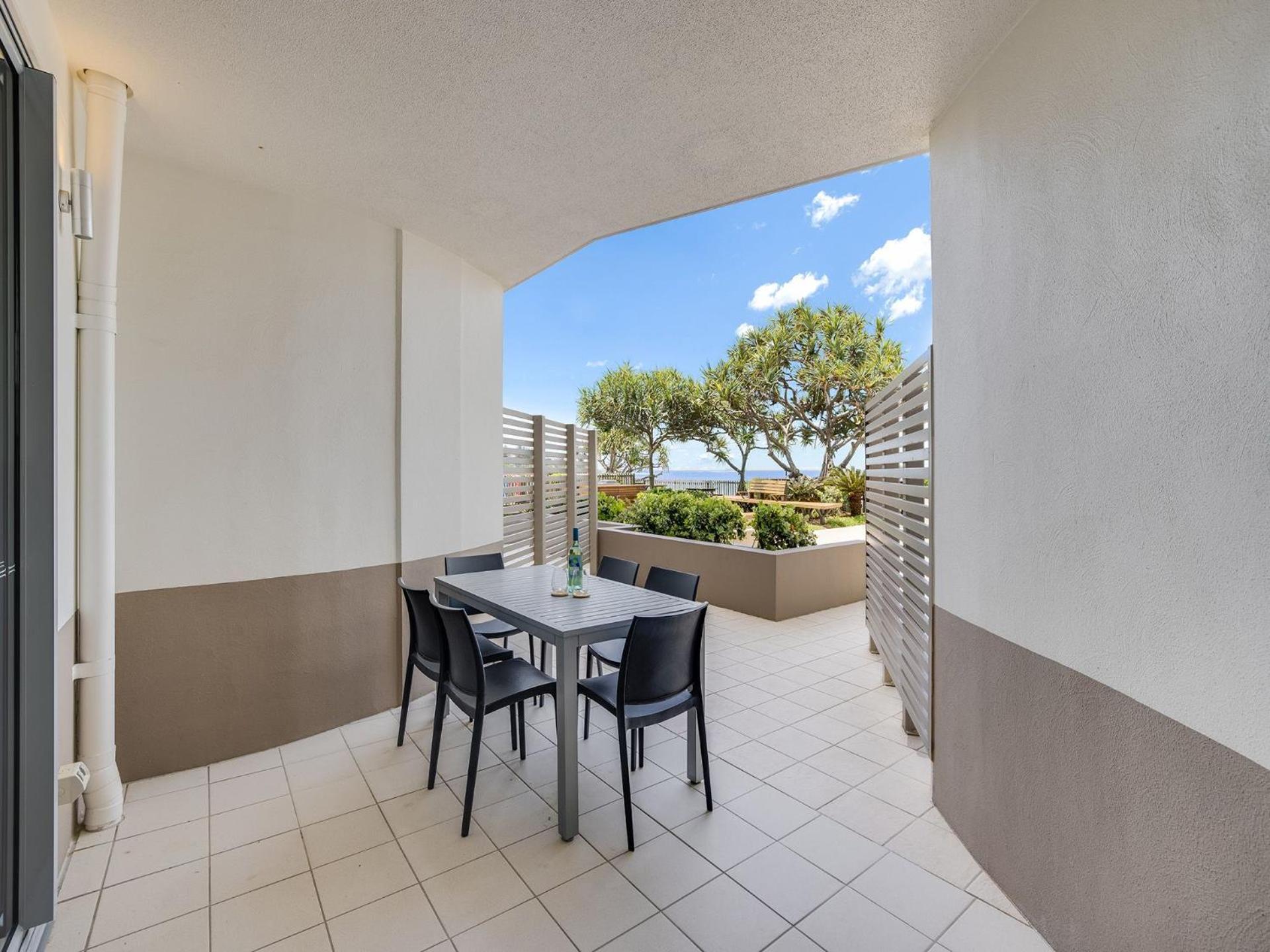 Apartment Pandanus Court Unit 3 Kings Beach Qld