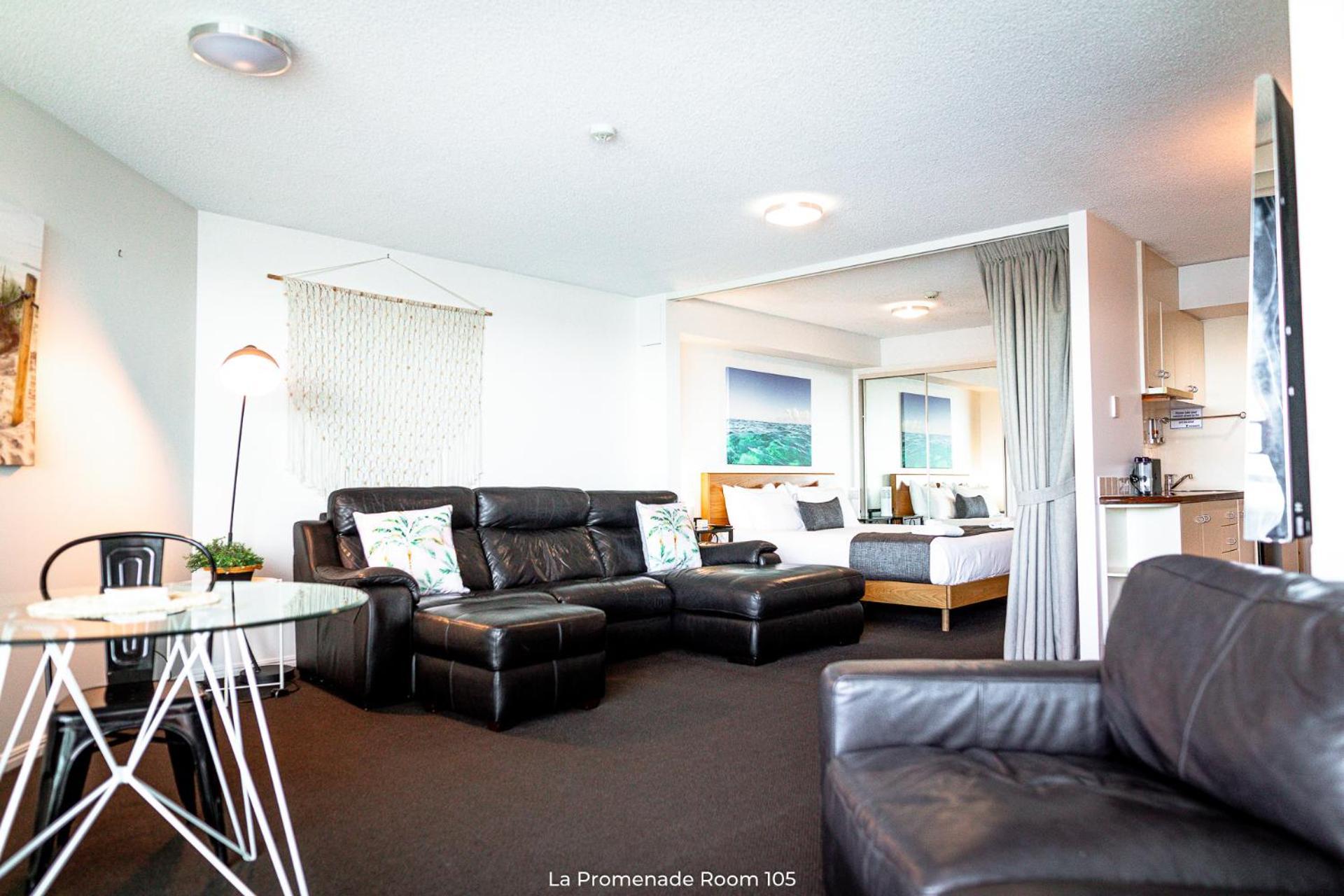 La Promenade Aparthotel 4*