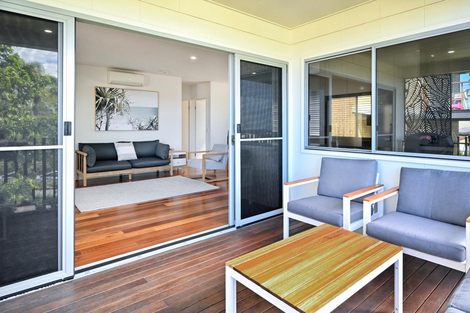 Spacious New 2 Bedroom Kings Townhouse Zf2 Apartment Caloundra