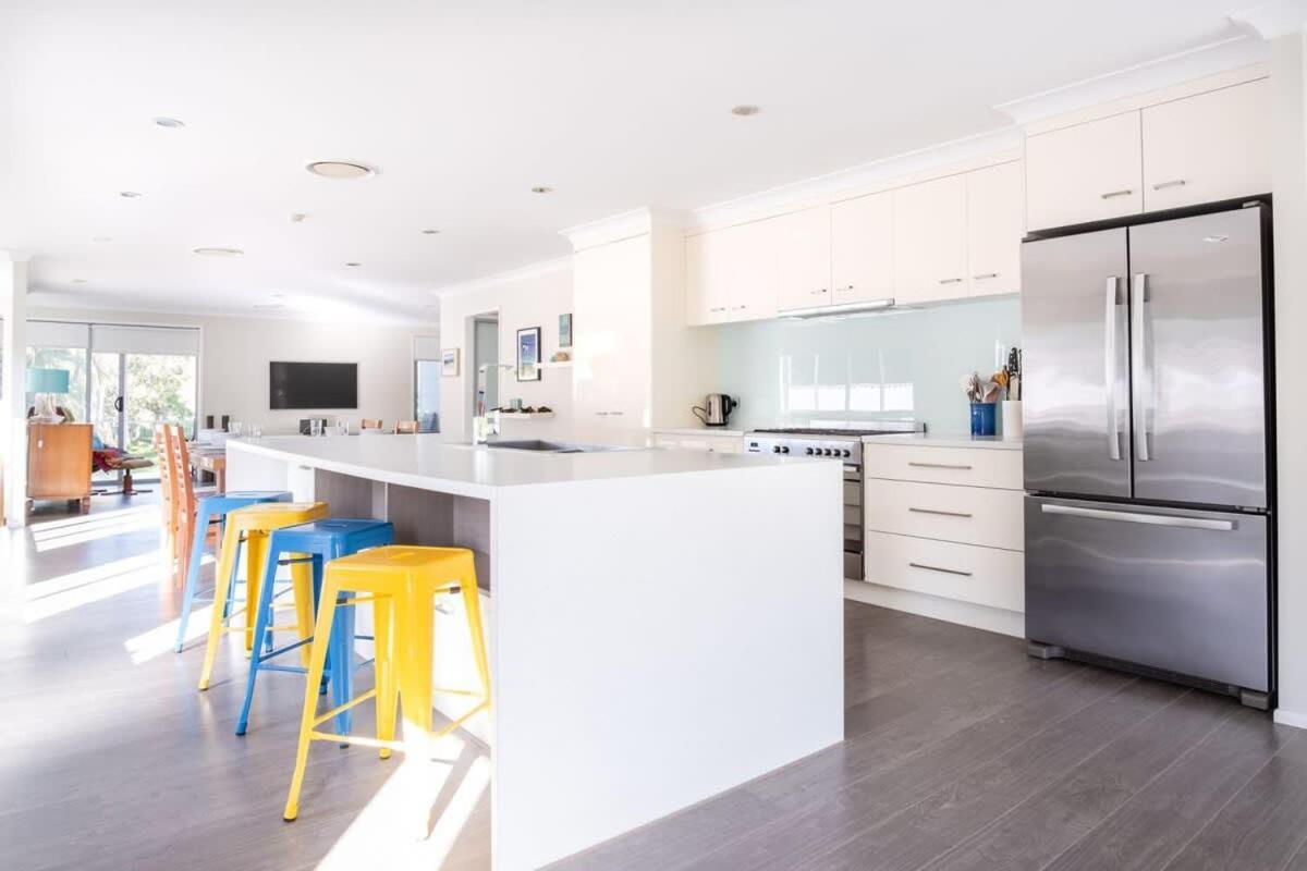 Moffat Beach, Large Families & Friends Unite Here! Holiday home Caloundra