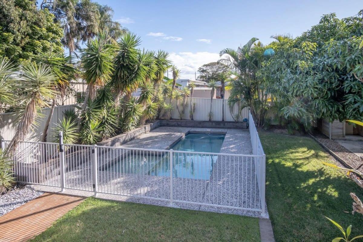 Holiday home Moffat Beach, Large Families & Friends Unite Here!