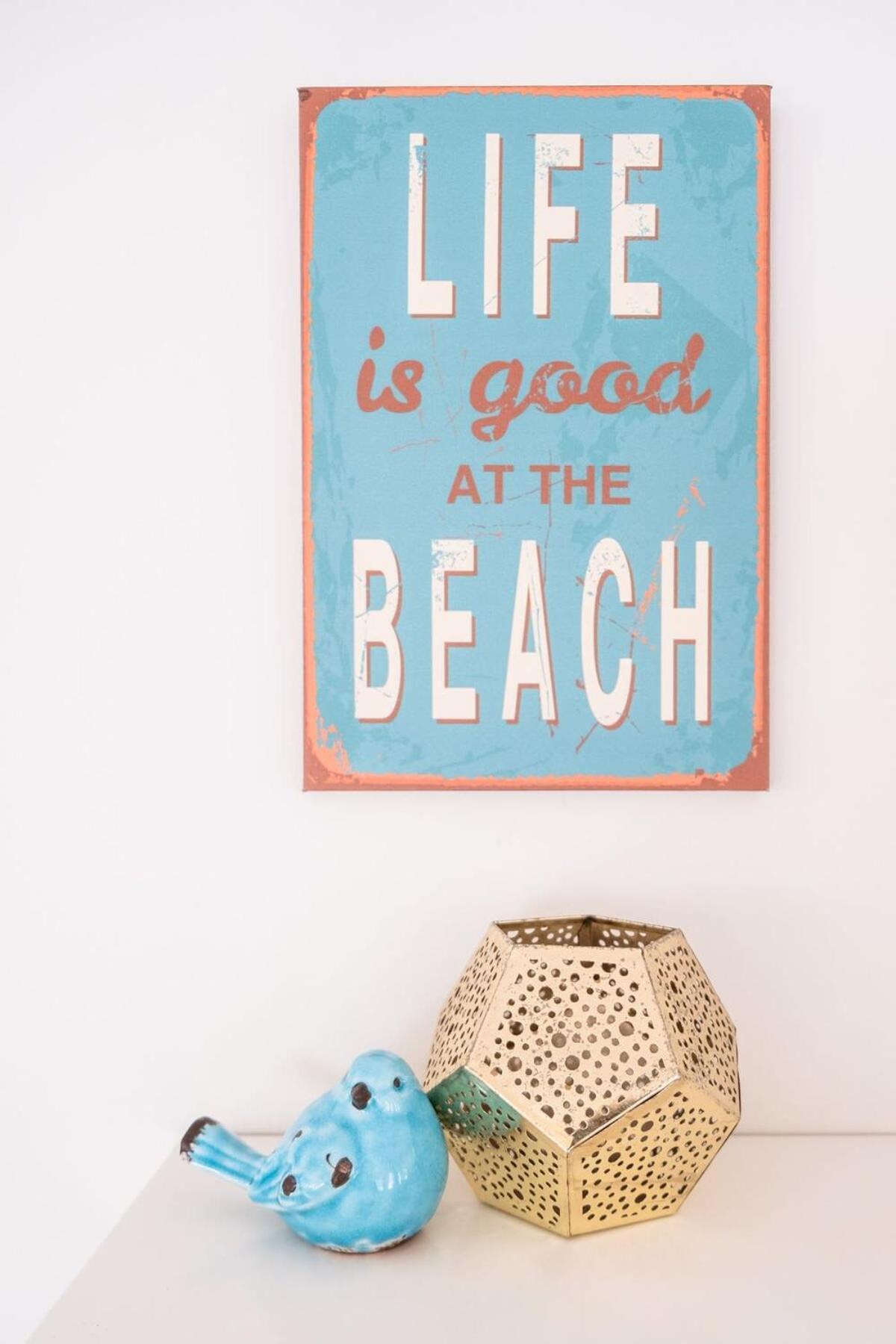 Moffat Beach, Large Families & Friends Unite Here! Holiday home *