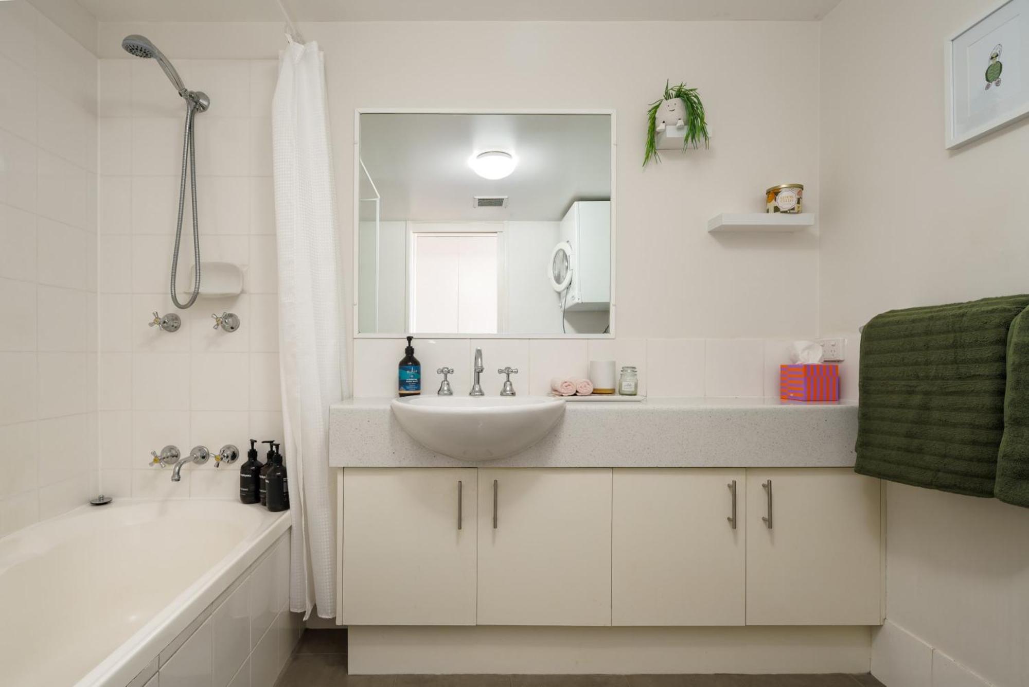 Kokomo Coastal Charm In Happy Valley Caloundra
