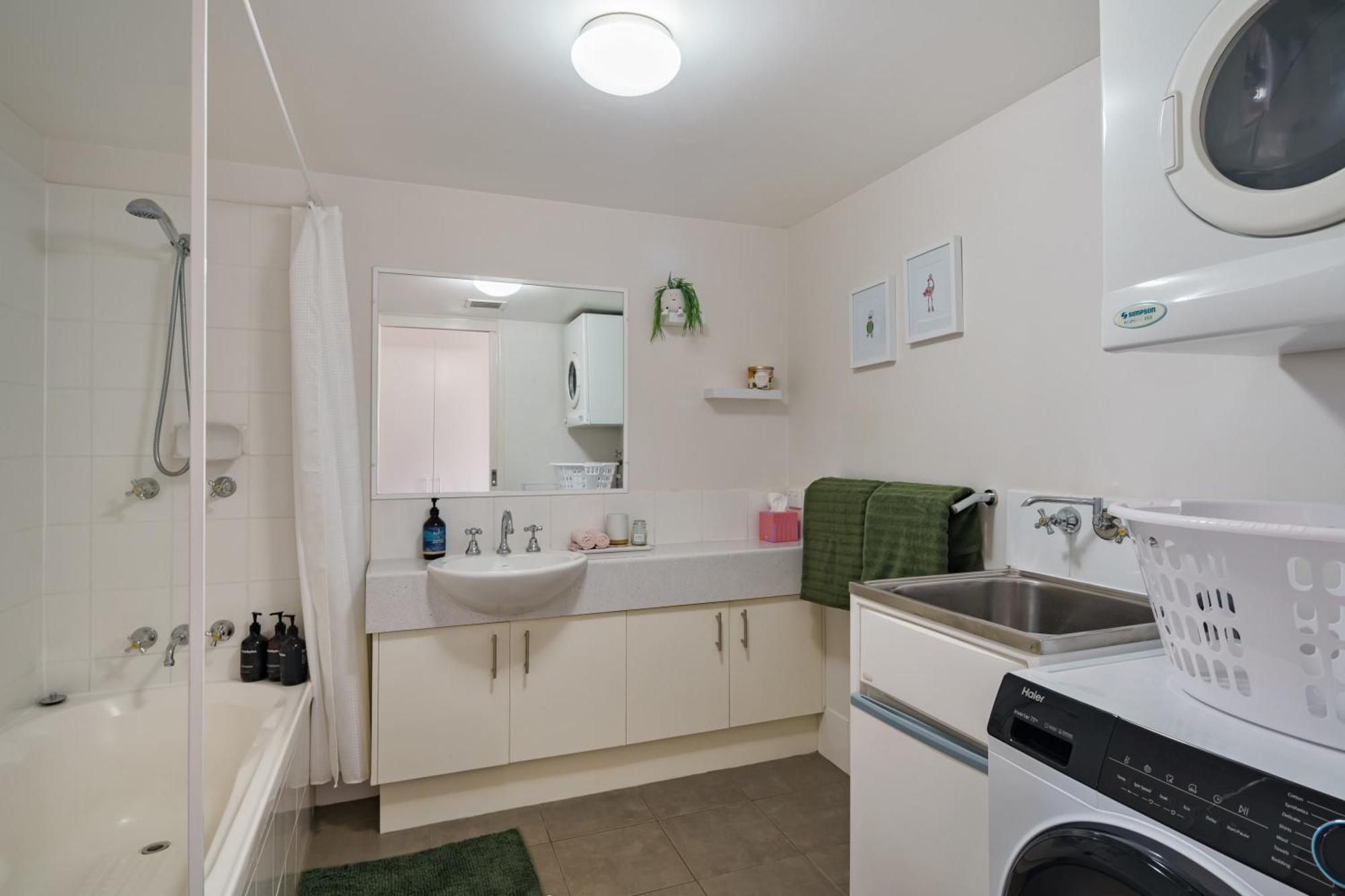 Apartment Kokomo Coastal Charm In Happy Valley *