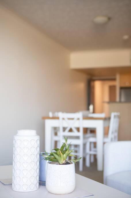 Style Oasis, 2 Bedroom, 2 Bath, Sleeps 6 Apartment Caloundra