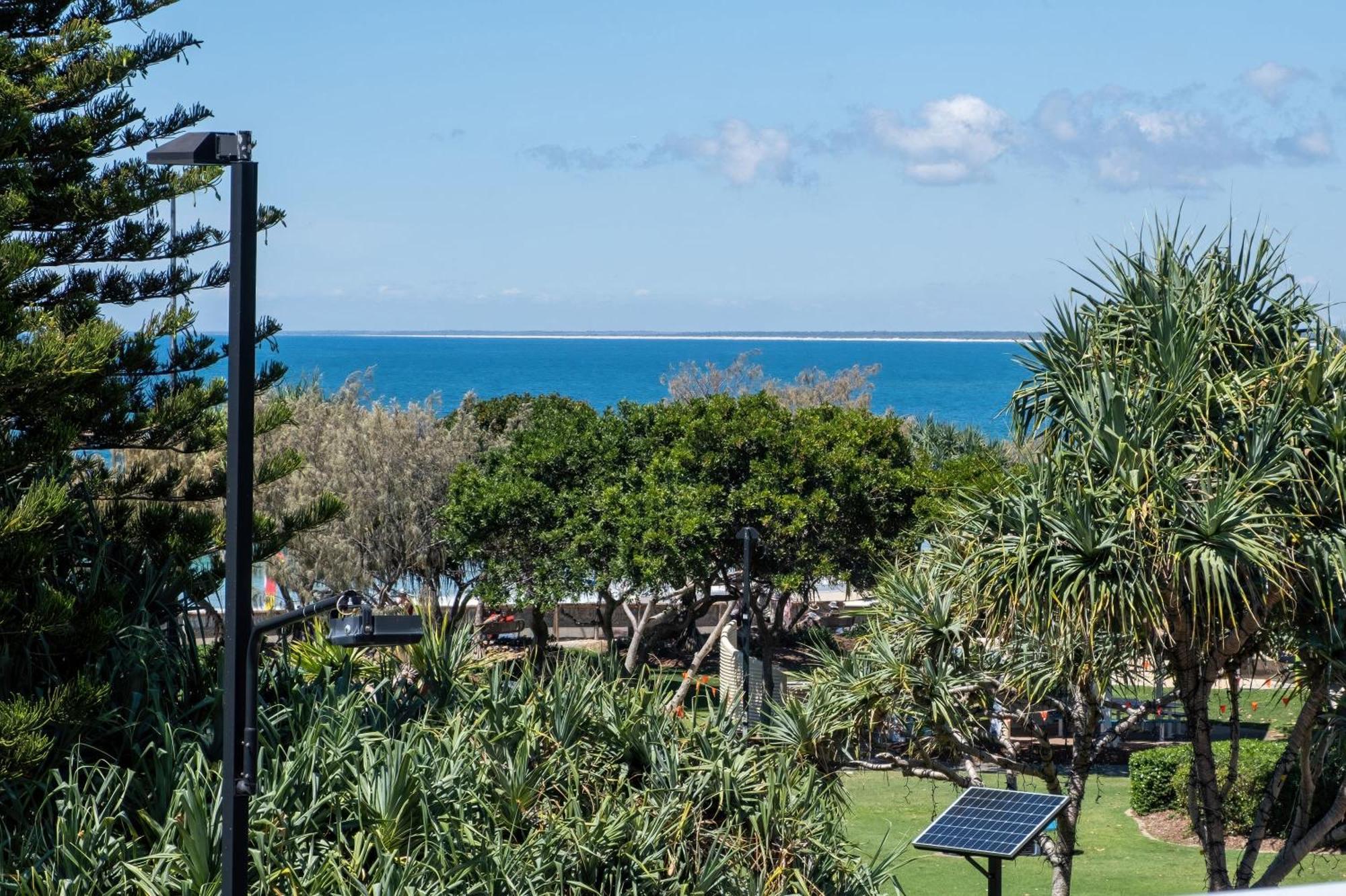 Tides And Tranquility At Kings Apartment *