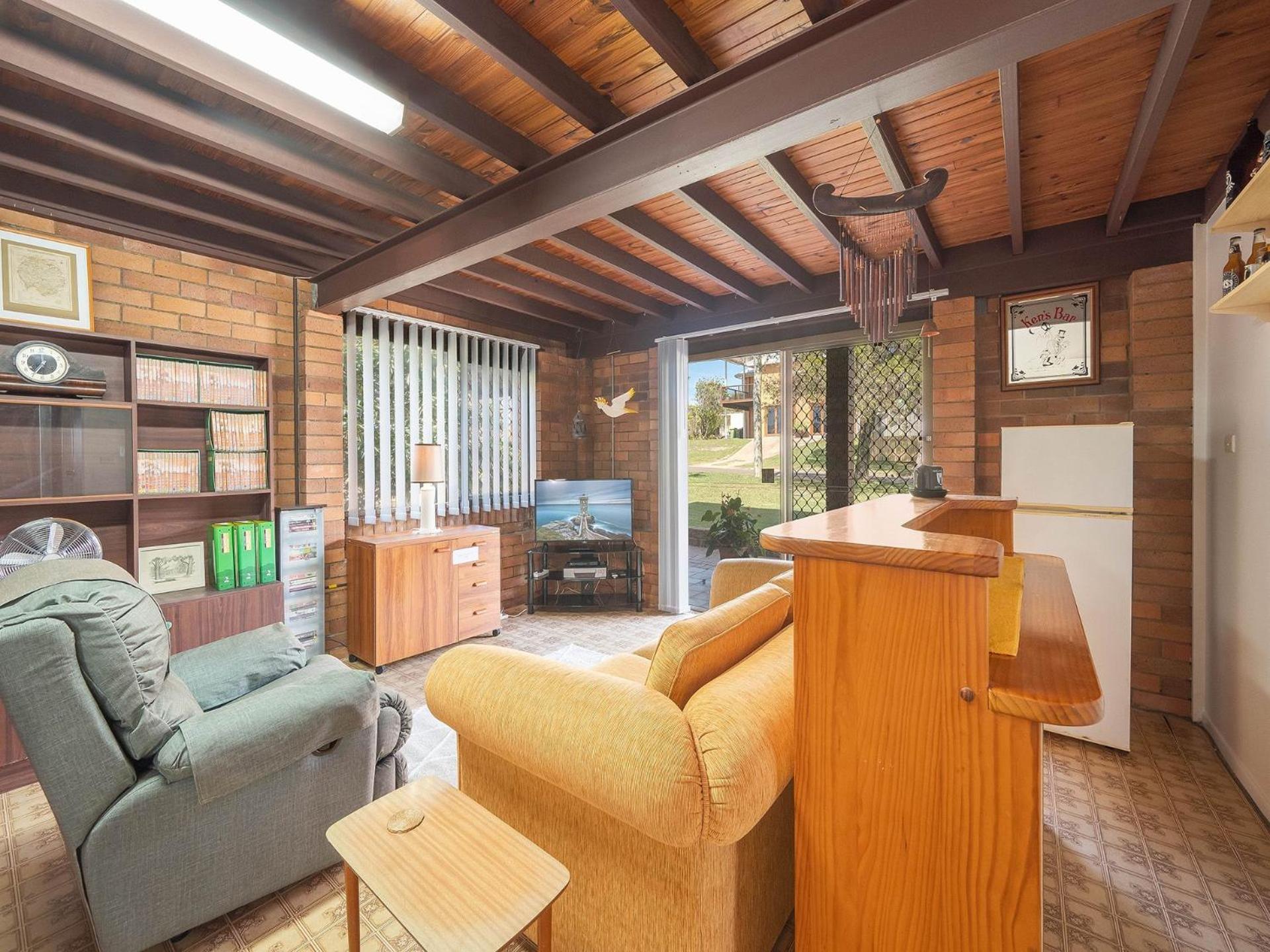 9 Rowell Street Battery Hill Qld Holiday home Caloundra