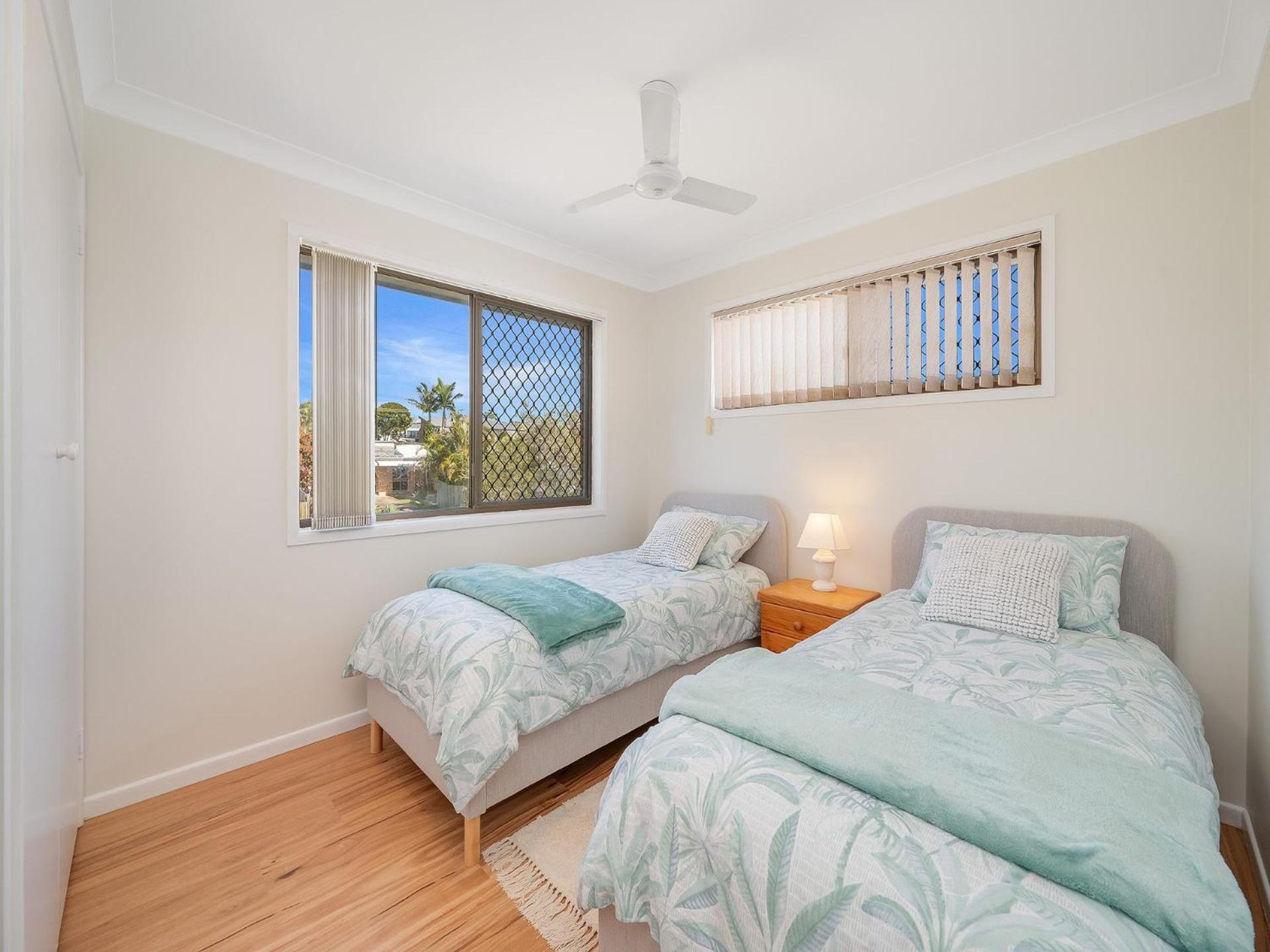 Holiday home 9 Rowell Street Battery Hill Qld Caloundra