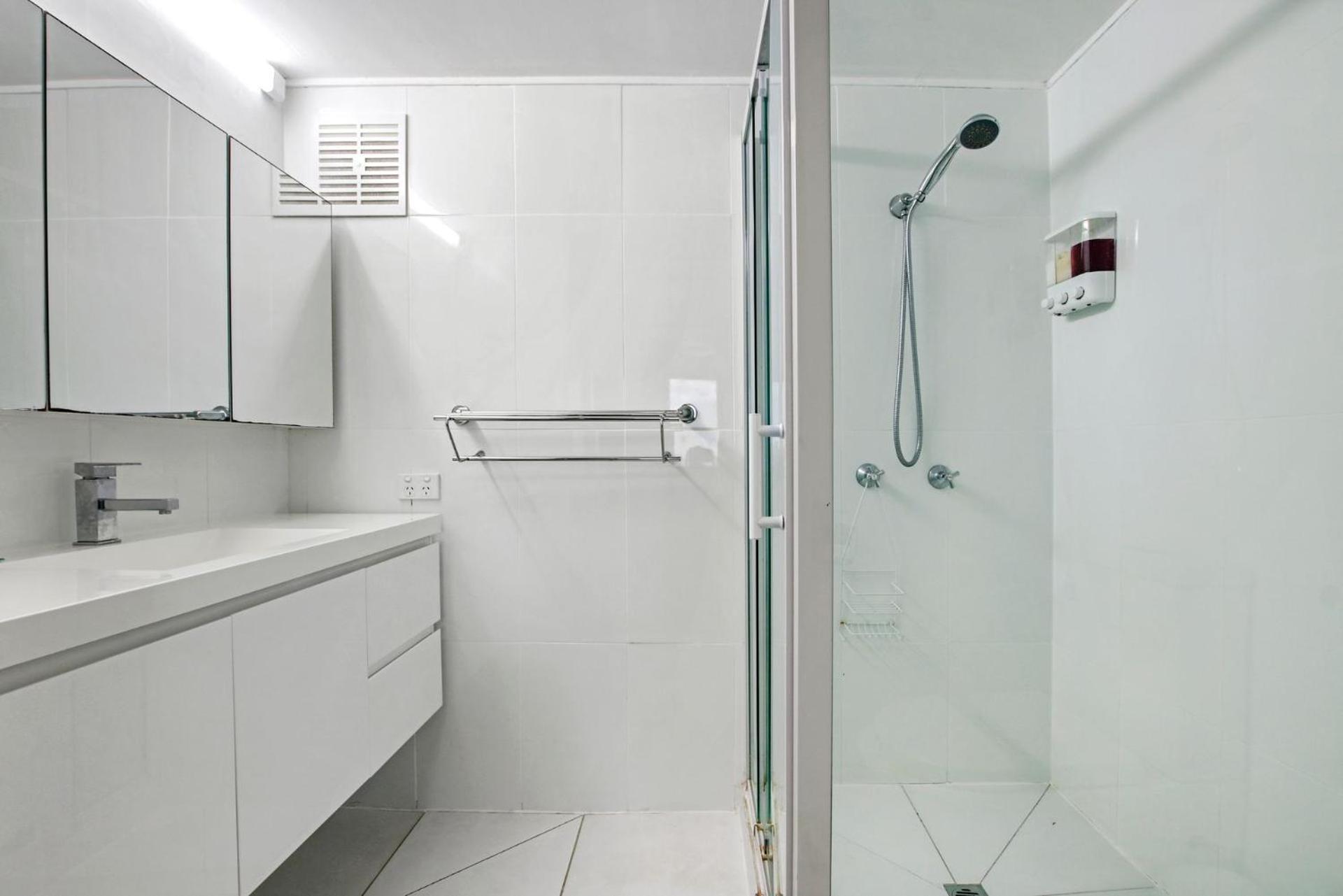 Apartment Chiswell Place Unit 7 31 Warne Tce Caloundra