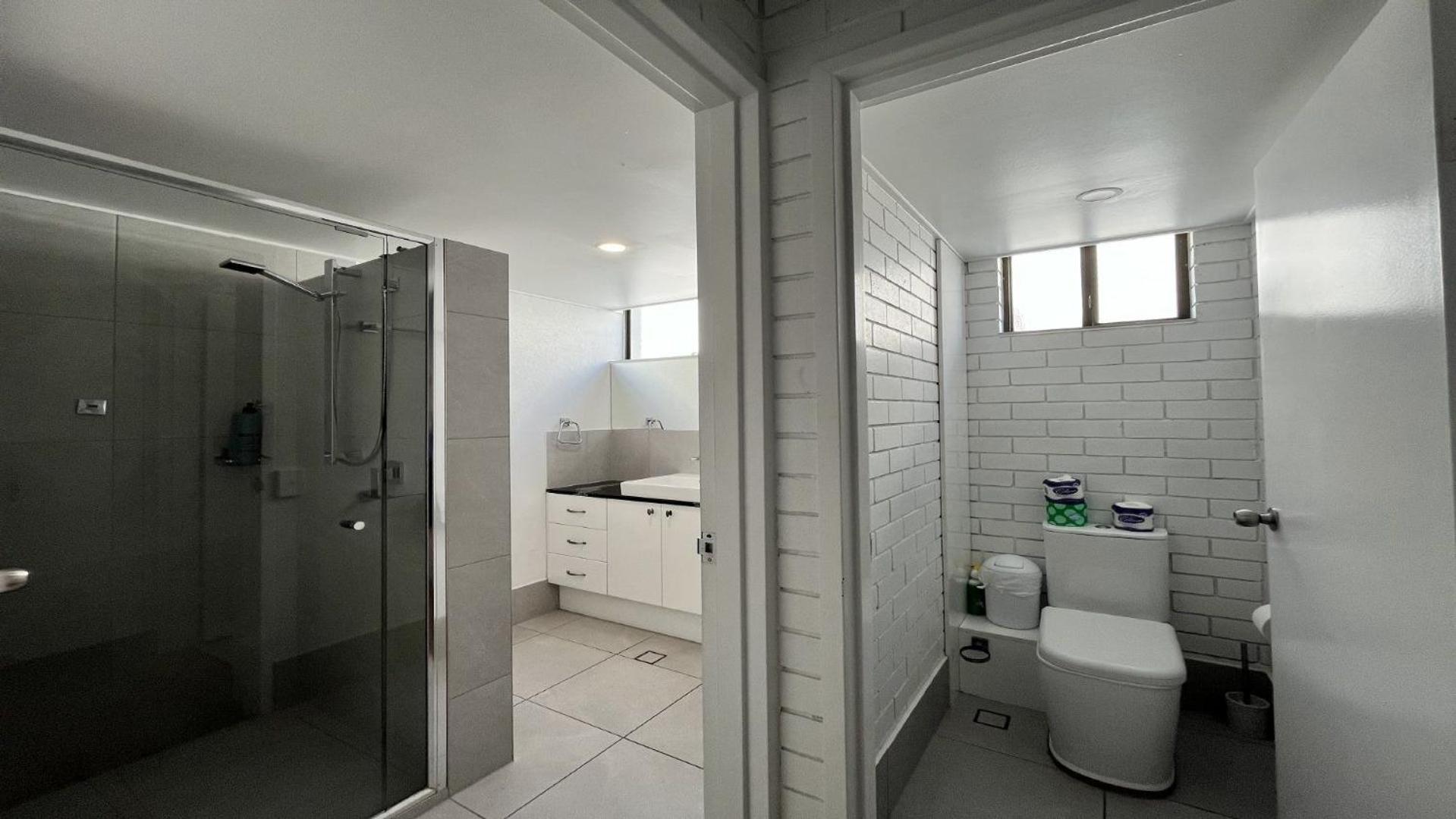 Amazing Views! Unit 3 Edgecliffe Apartment *