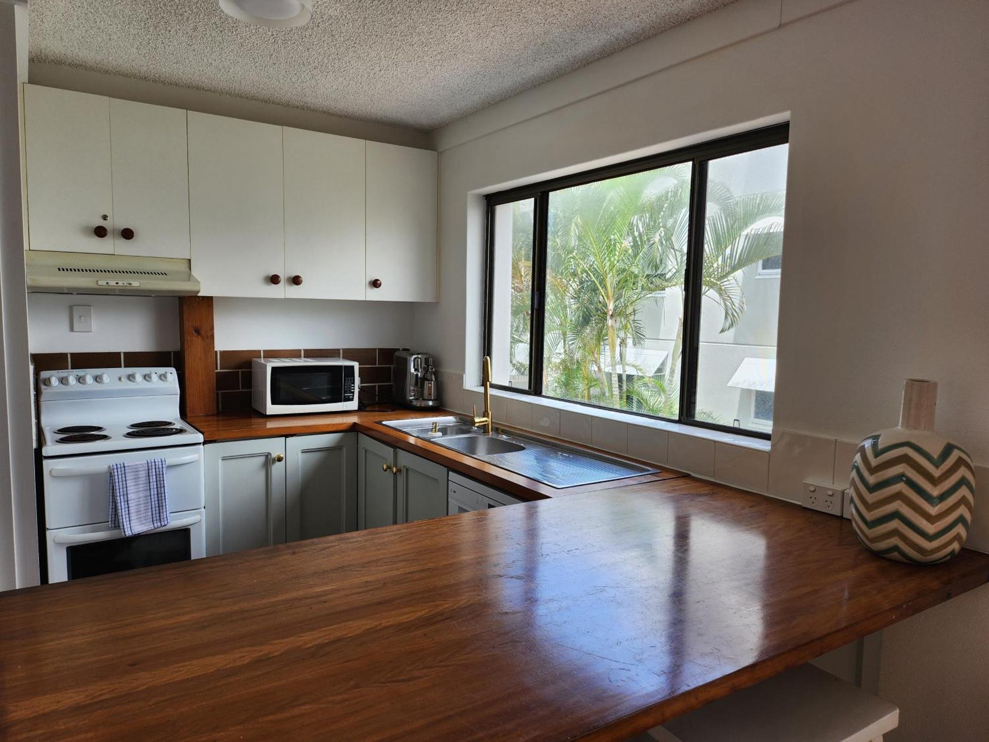 Kings Way Aparthotel