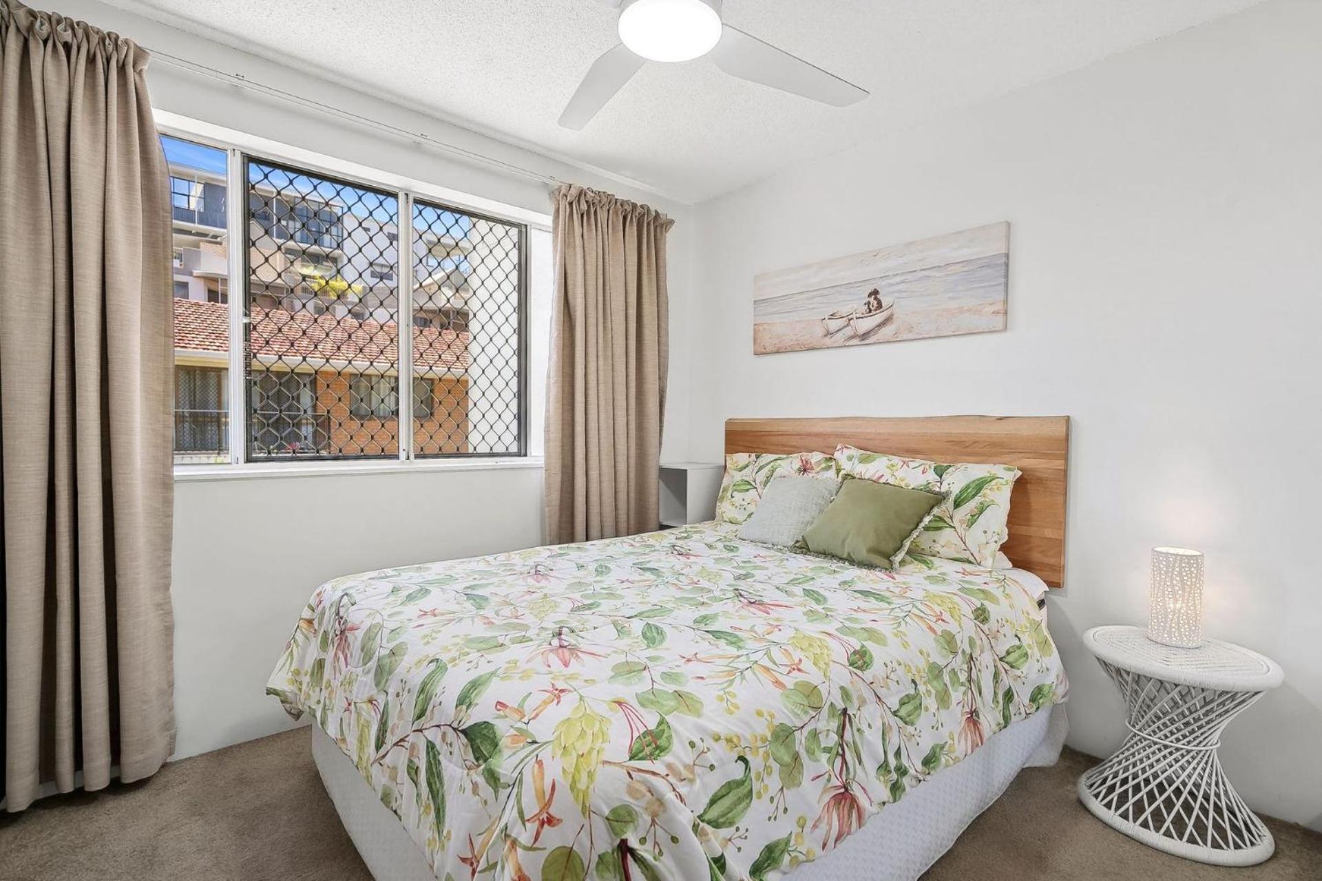Apartment Cheltenham Unit 4 *
