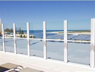 Ocean Views 4*