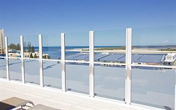 Ocean Views 4*