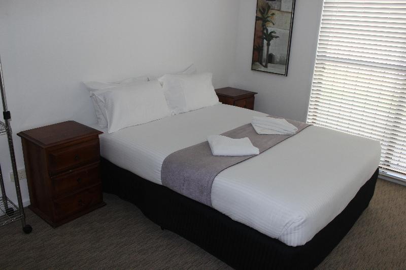 Aparthotel Official 4*