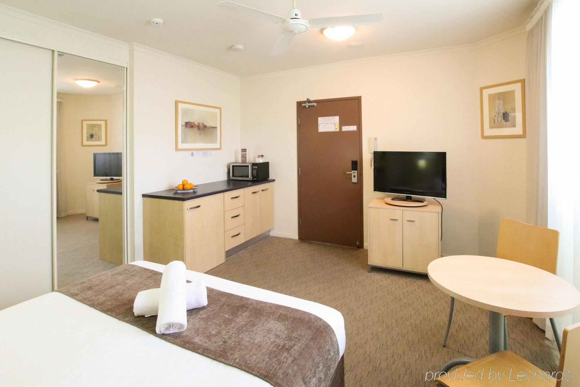 Aparthotel Official