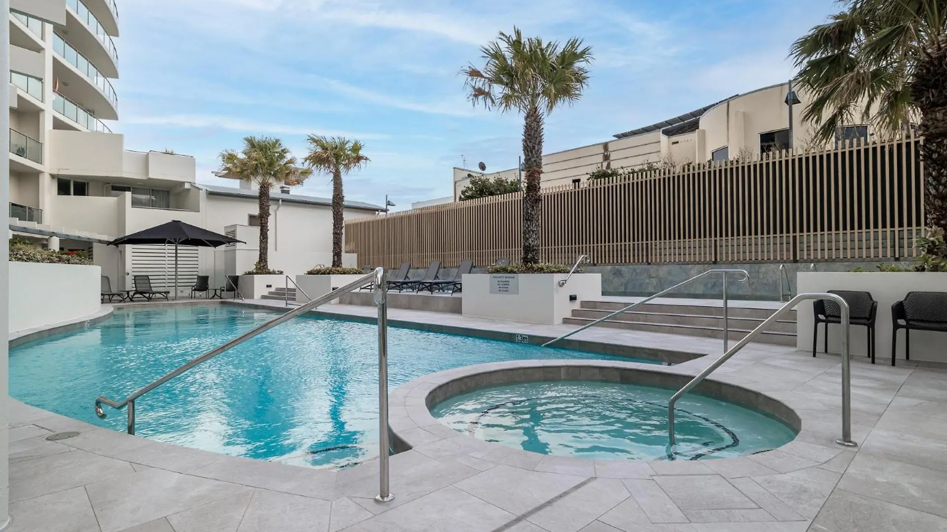 Best Hotels in Kings Beach Caloundra